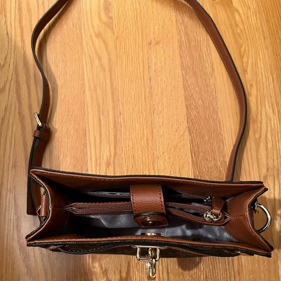 Michael Kors MK crossbody handbag - Picture 6 of 6